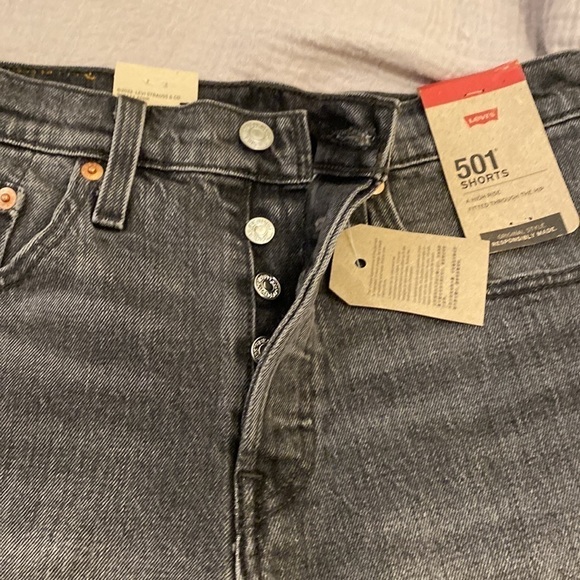 Levi’s 501 original black gray shorts. Size 25 . New. - Picture 3 of 8